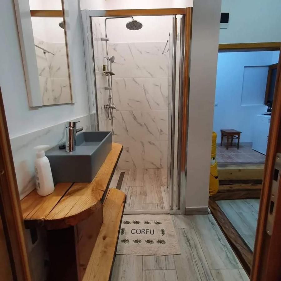 Kalmul Naturii, Iuresul Padurii Firiza Luaran gambar